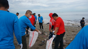 Acara Puncak Exploring Mandeh Bersihkan 2,1 Ton Sampah di Padang