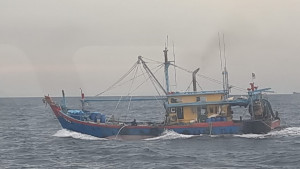 Kado Perayaan HUT Kemerdekaan RI, KKP Menangkap 2 Kapal Illegal Fishing di Selat Malaka