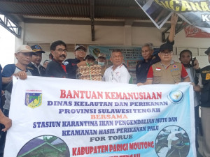 KKP Bantu 100 Paket Sembako untuk Korban Banjir di Parigi Moutong