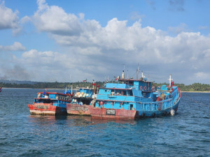 KKP Hentikan Aksi Transhipment Ilegal 3 Kapal Perikanan di Laut Aru