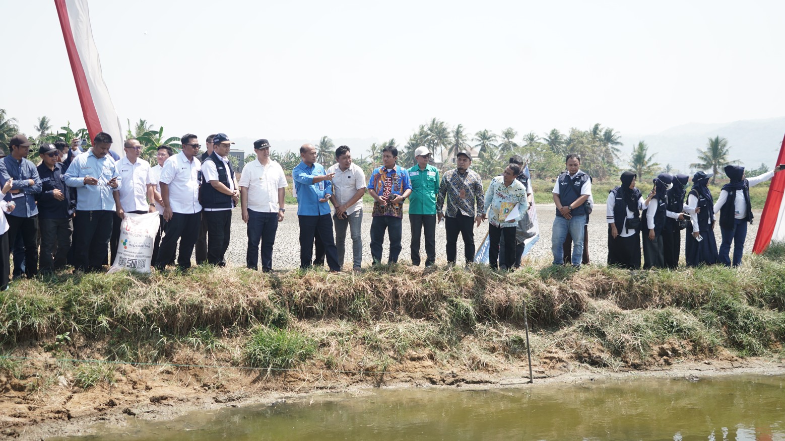 KKP Kawal Percepatan Penebusan Pupuk Perikanan Bersubsidi di Sulsel