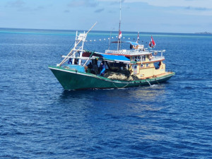 KKP Tertibkan Kapal Indonesia Yang Melanggar di Selat Makassar
