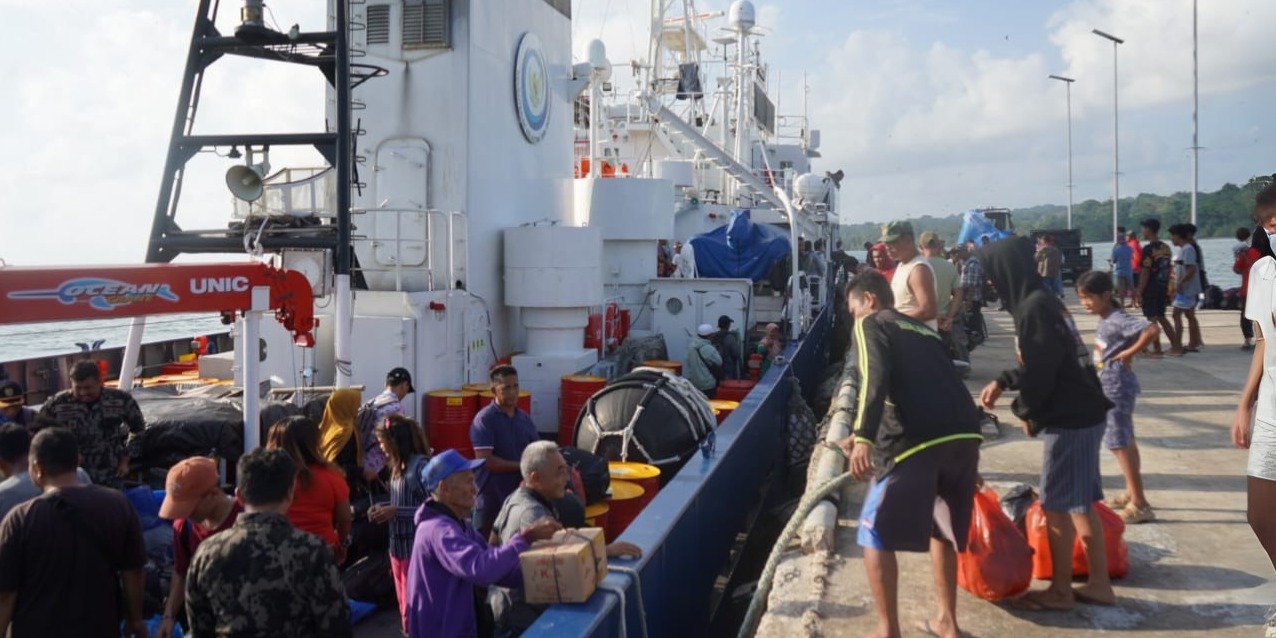 KP. Orca 05 Angkut 106 Warga Enggano Pulang Kampung dari Bengkulu