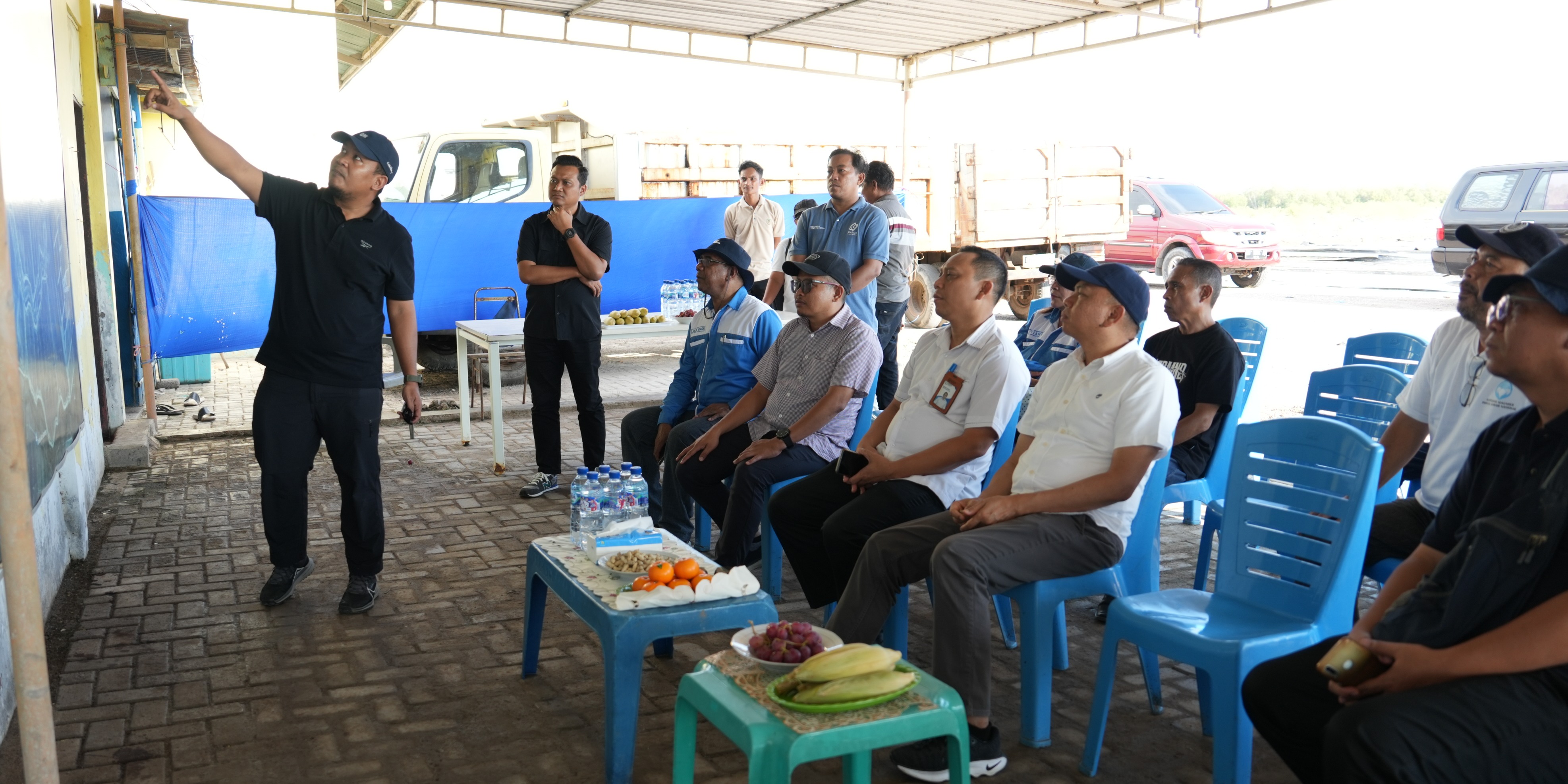 Kunjungan Dirjen Pengelolaan Kelautan guna meninjau langsung potensi dan kesiapan lahan garam sebagai salah satu sentra garam di Kabupaten Sabu Raijua, NTT, (17/04).