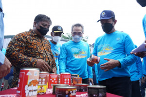 Menteri Trenggono Dorong Pengembangan Usaha Olahan Ikan di Bantul