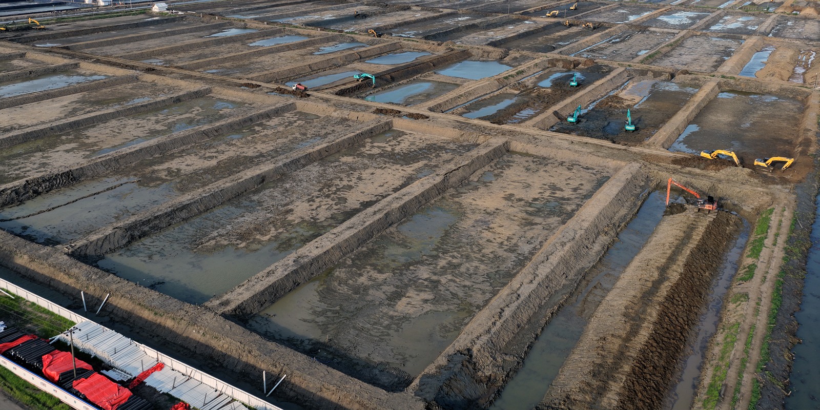 Progres Pembangunan Kolam ukuran 4000 meter persegi BINS Karawang Per 7 November 2025