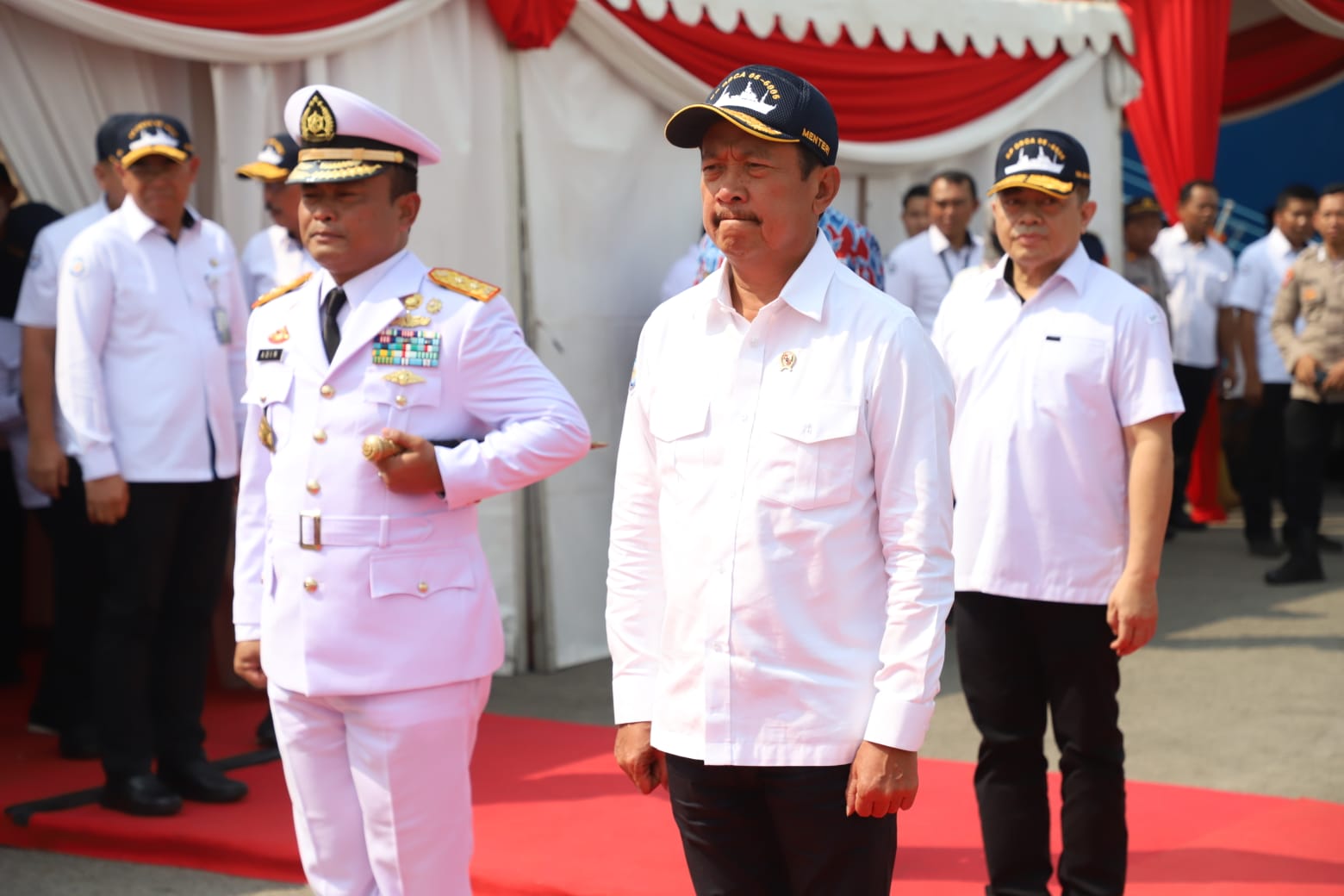 Menteri Trenggono menyambut kedatangan Kapal Pengawas ORCA 05 beserta seluruh awak di Dermaga Muara Baru, Jakarta