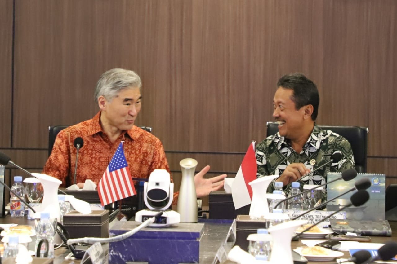 Menteri Trenggono bertemu dengan Duta Besar Amerika Serikat untuk Indonesia Mr. Sung Y. Kim beserta Direktur USAID Indonesia Jeff Cohen dan rombongan