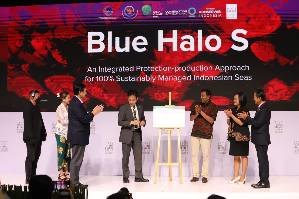 Menteri Trenggono bersama Menko Marves Bapak Luhut Binsar Pandjaitan menghadiri peluncuran Program Blue Halo S di Nusa Dua, Bali