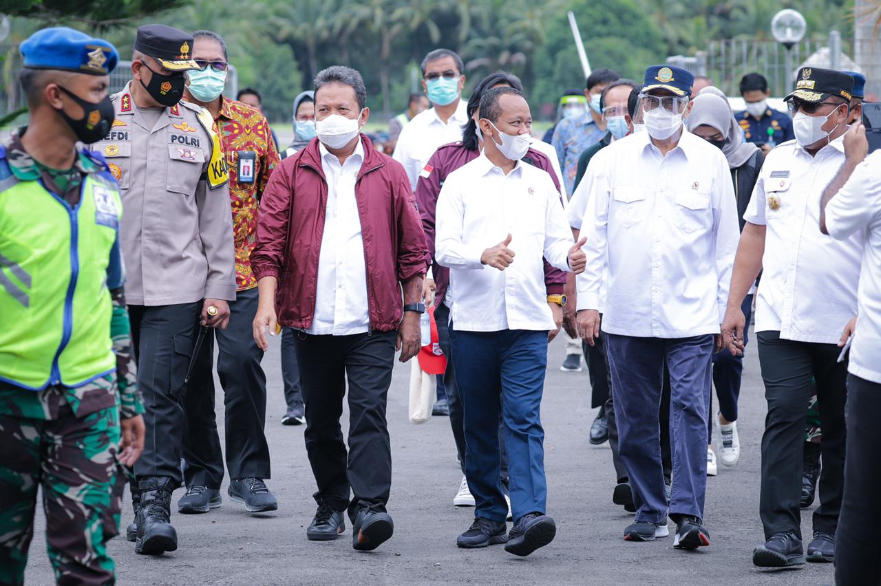 Menteri Trenggono berkunjung ke Kediaman Gubernur Maluku Bapak Murad Ismail