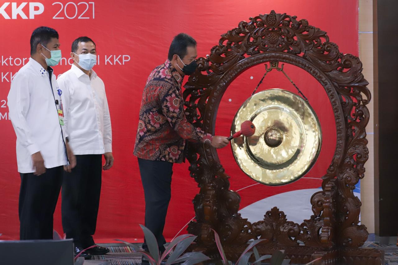 Jakarta - Rabu (3/2), Menteri Kelautan dan Perikanan Sakti Wahyu Trenggono membuka Rakerwas Inspektorat Jenderal KKP di Auditorium Tuna, Lantai 15, Gedung Mina Bahari IV.