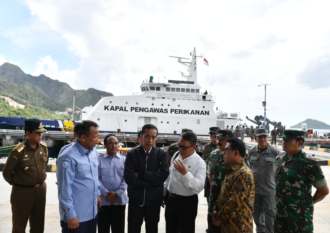 Presiden Jokowi Temui Ratusan Nelayan, Pastikan SKPT Natuna Bermanfaat bagi Nelayan Setempat