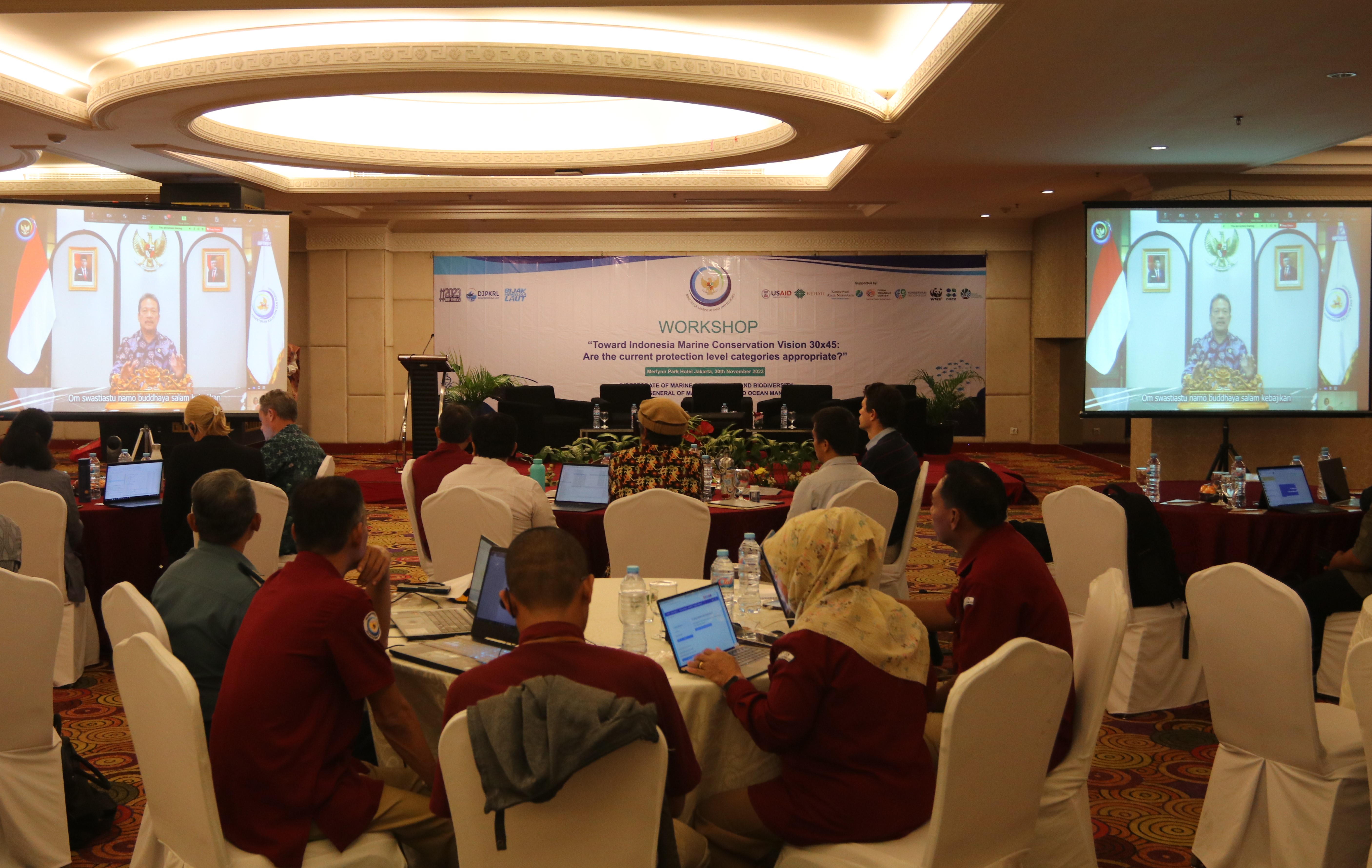 Seminar Internasional ”Towards Indonesia Marine Conservation Vision 30by45: Are the current protection level categories appropriate?”, Jakarta (30/11).