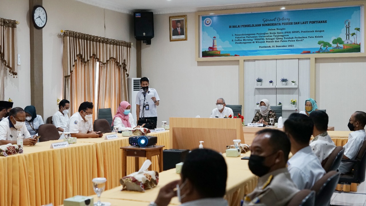 Penandatanganan Perjanjian Kerjasama antara BPSPL Pontianak dengan Fakultas Pertanian Universitas Tanjungpura (24/12).