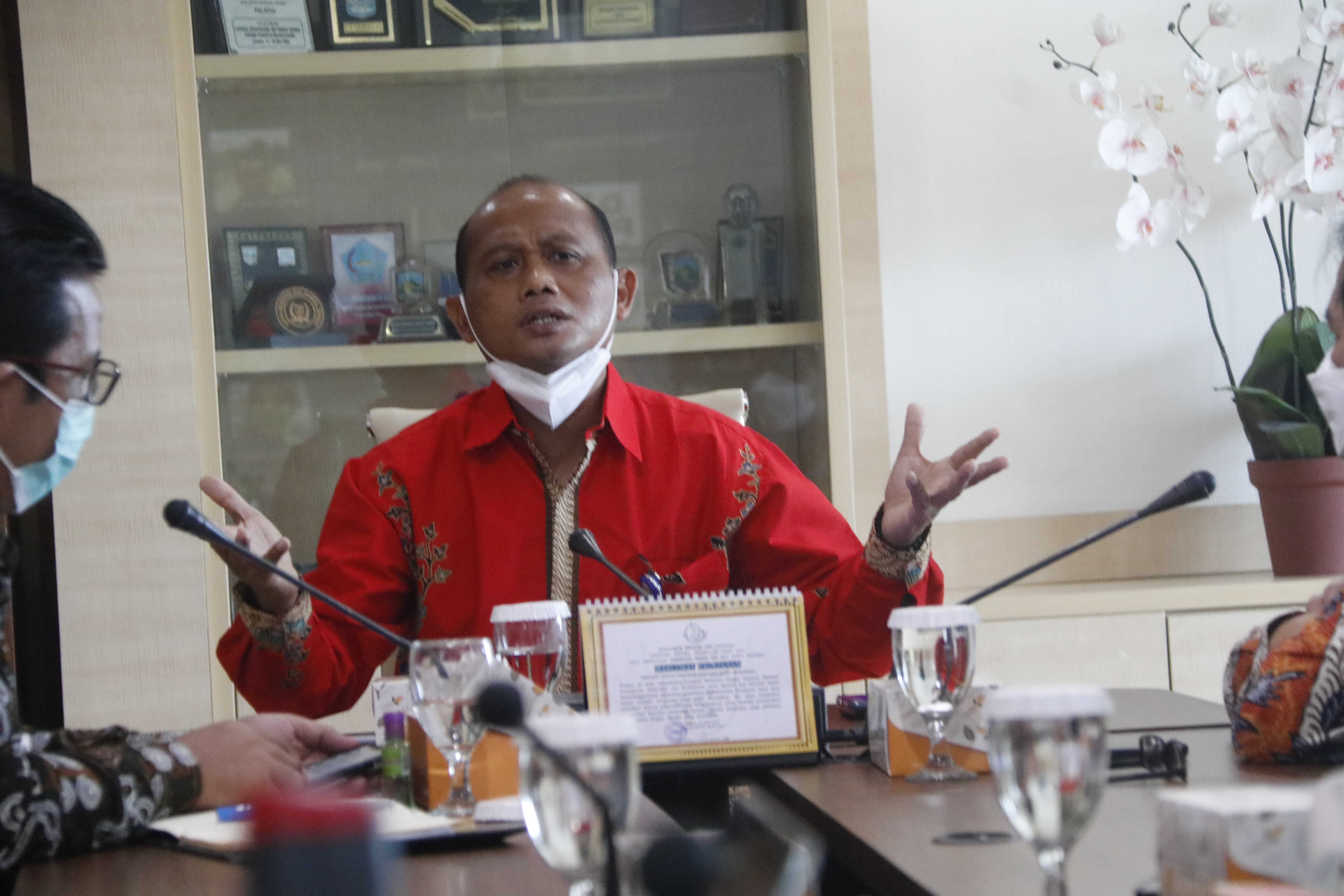 Plt. Dirjen PRL, TB Haeru Rahayu Memberikan Arahan Kepada Pegawai Setditjen PRL, Jum’at (8/1)