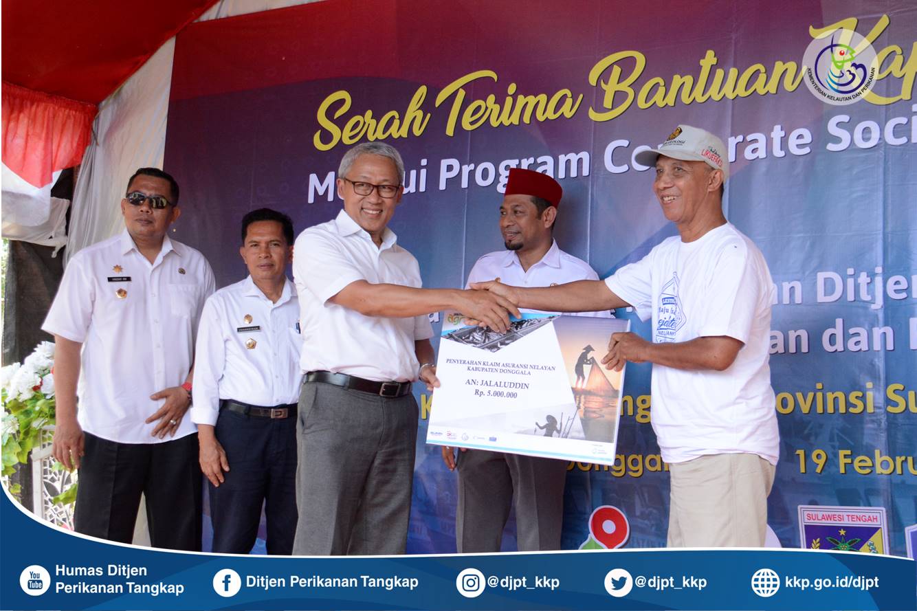 Serah Terima Kapal Perikanan Program CSR SKK Migas di Kabupaten Donggala