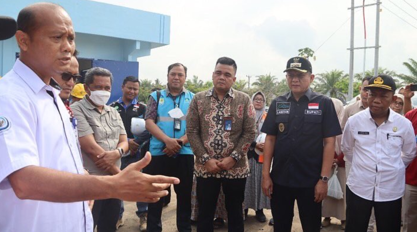 Dirjen PB melakukan peninjauan pembangunan Unit Produksi Pakan Ikan Mandiri di Kabupaten Oku Timur, Provinsi Sumatera Selatan
