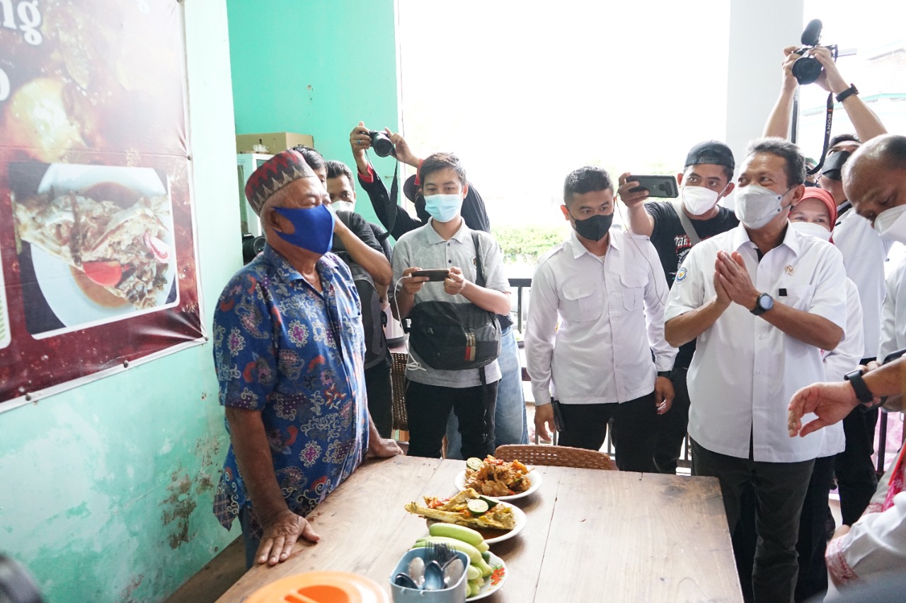 Menteri Kelautan dan Perikanan Kunjungi Sentra Kuliner di Kota Pekalongan