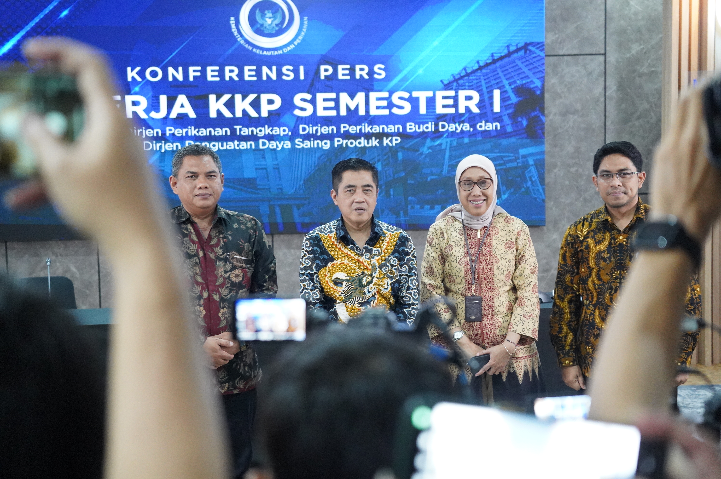 Konferensi Pers KKP Semester 1