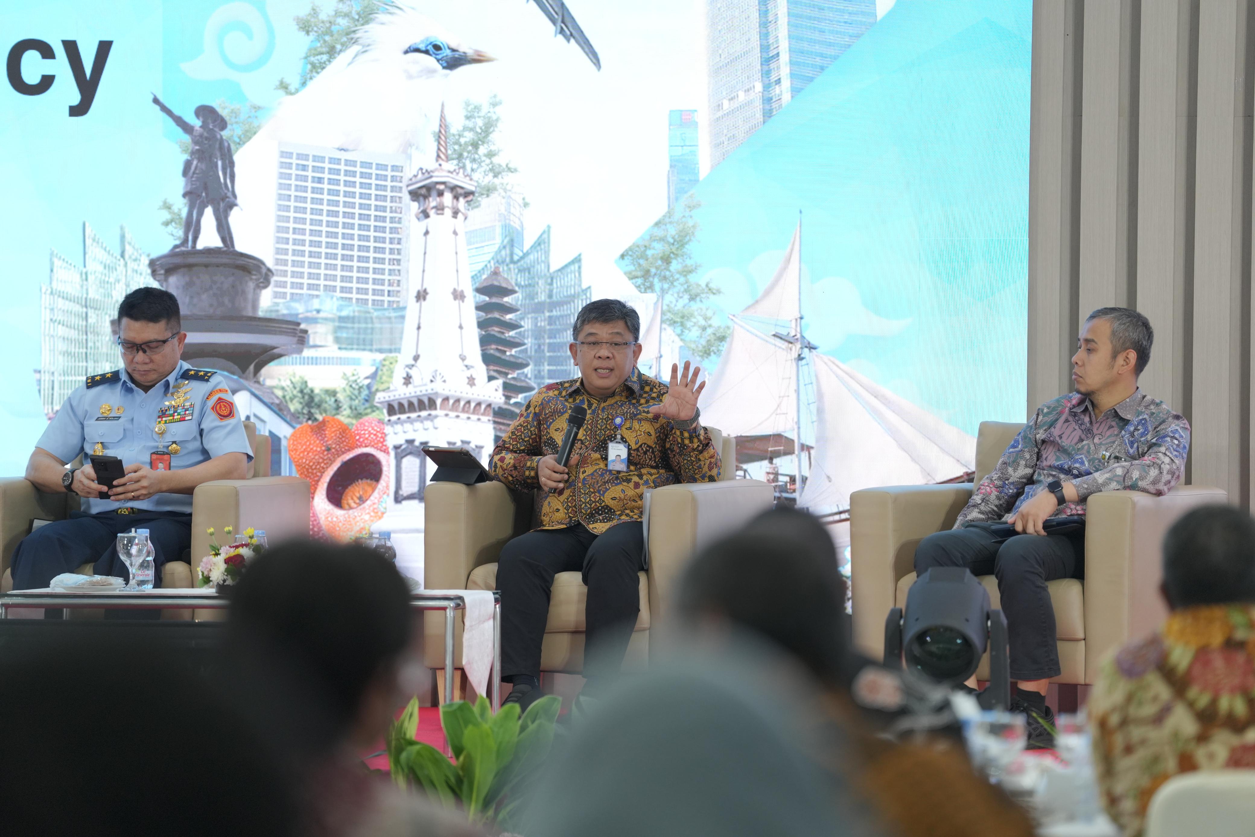 Narasumber Talkshow tema "One Spatial Planning Policy: Kunci Sukses Pembangunan Nasional Berkelanjutan", Jakarta (08/11).