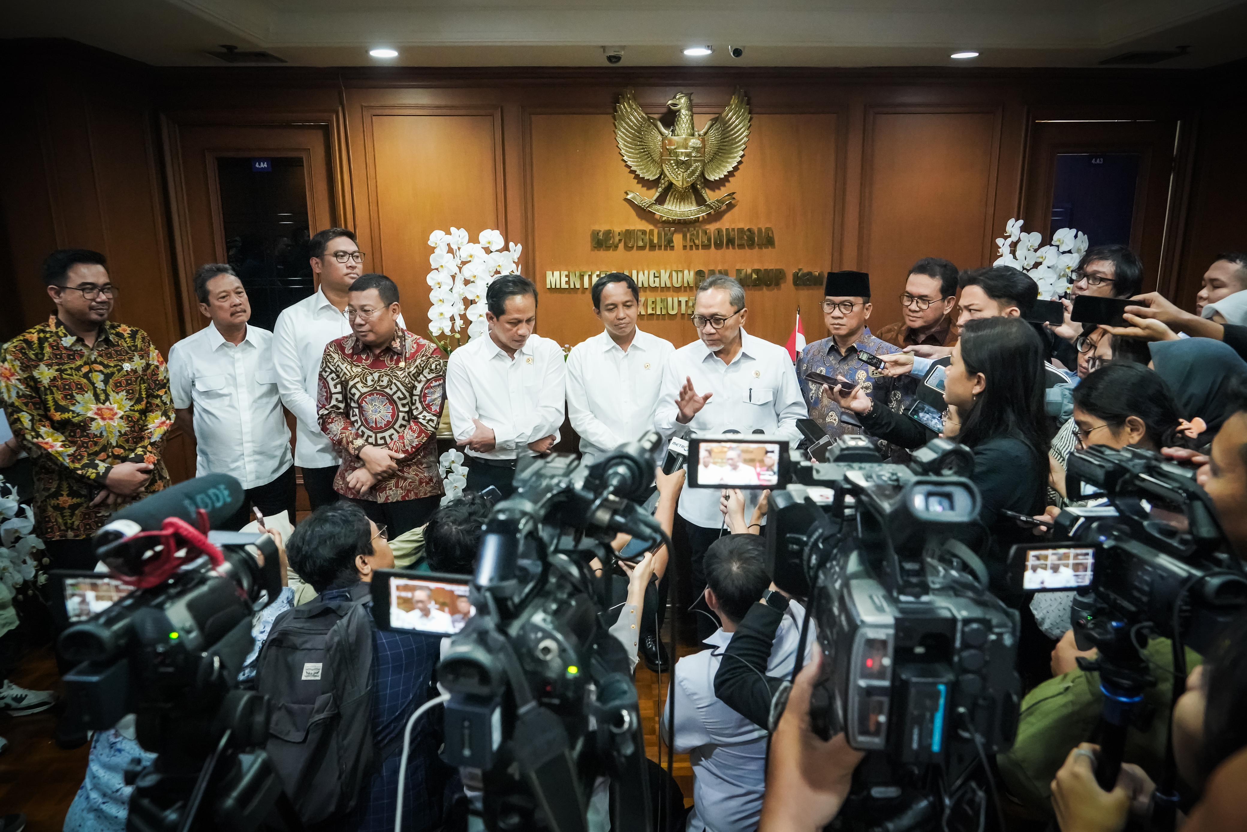 Rrapat koordinasi bersama para Menteri dan Kepala Badan