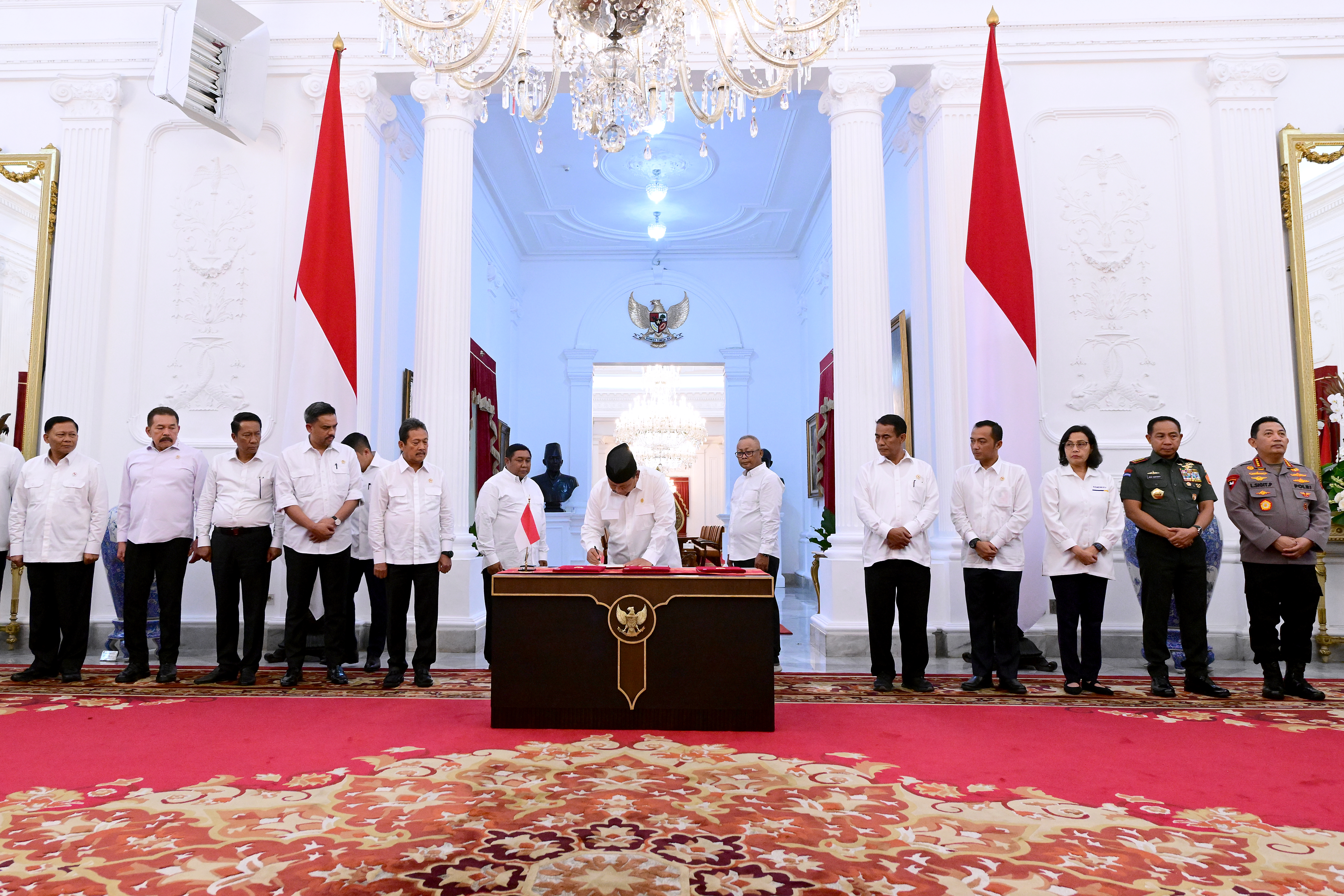 Peraturan Presiden (Perpres) tentang penghapusan utang Petani dan Nelayan di Istana Negara