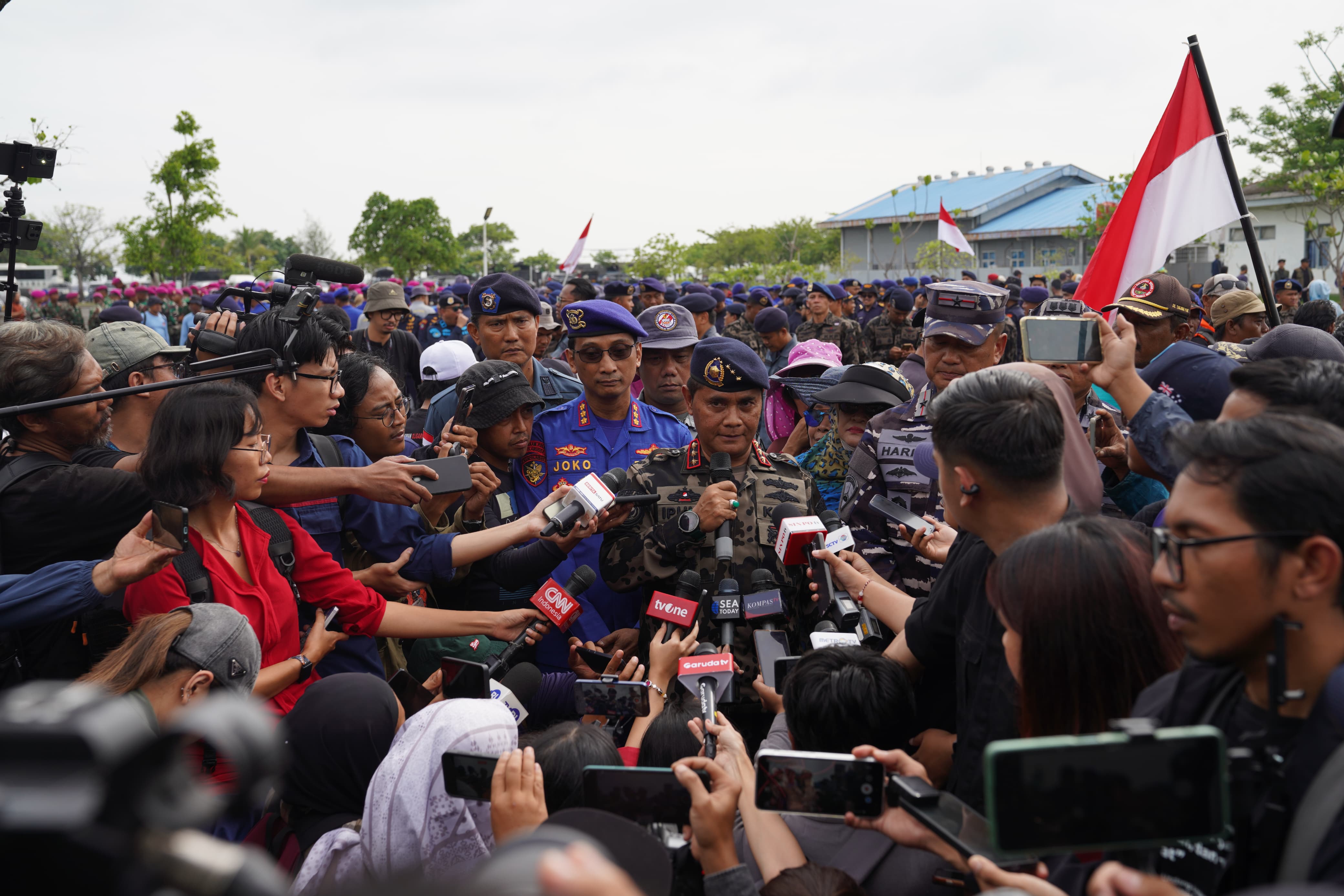 Konferensi Pers Pembongkaran Pagar Laut di Tanggerang 22 Januari 2025