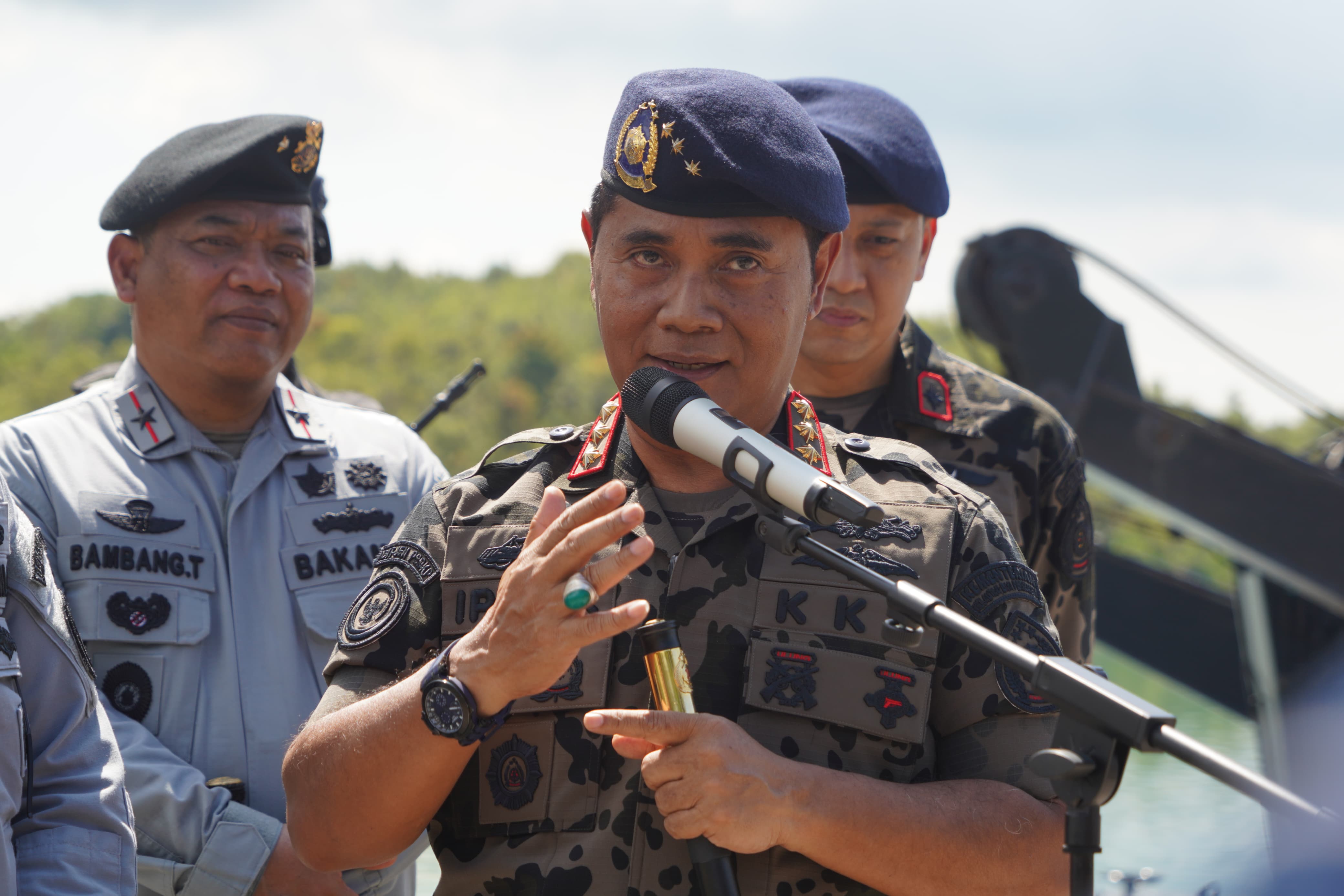 Konferensi Pers Penangkapan 2 Kapal Vietnam di Laut Natuna