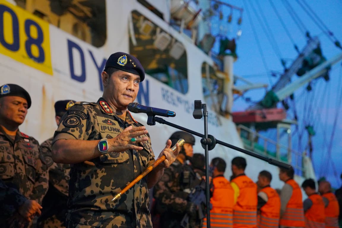 Konferensi Pers KKP Ringkus Kapal Ikan Ilegal Filipina Berukuran 754 GT di Samudera Pasifik