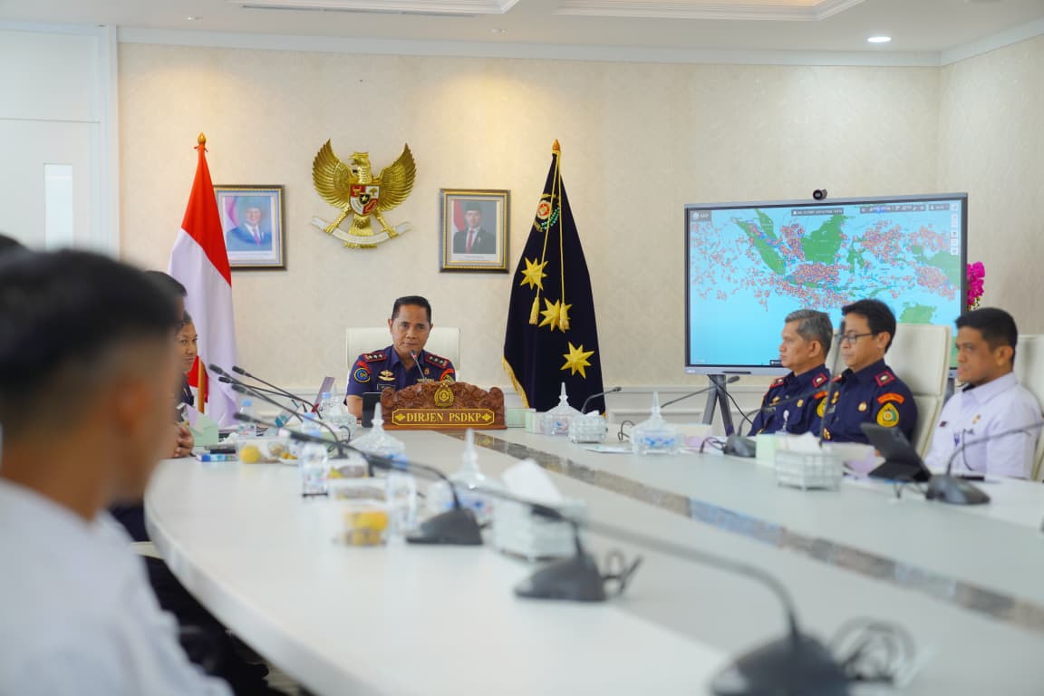 Dirjen PSDKP Memberikan Arahan kepada Peserta Komando Cadangan PSDKP Tahun 2025