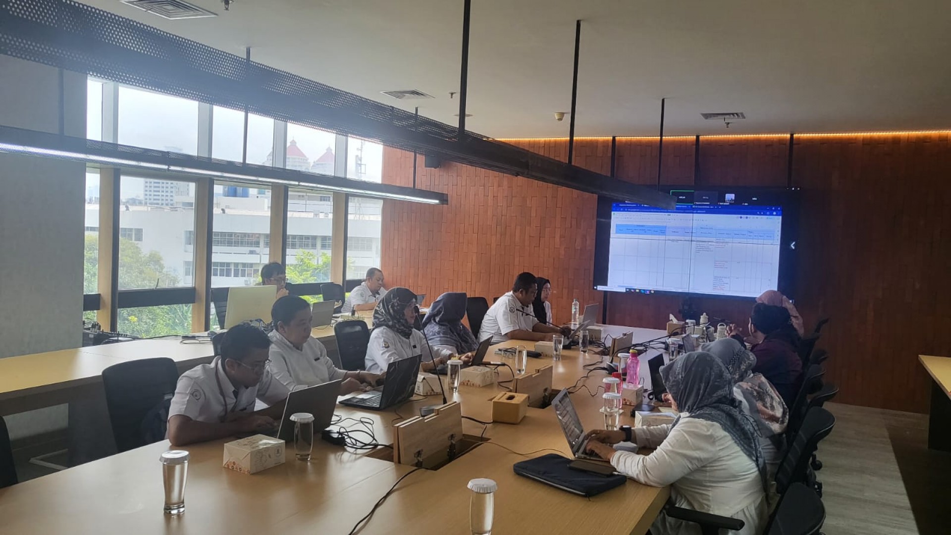 Finalisasi Rencana Aksi RB Tematik Pengentasan Kemiskinan dalam rangka Percepatan Penyusunan Rencana Aksi RB Tematik KKP Tahun 2025 Selasa, 7 Oktober 2025 Pukul 08.30 – 12.00 WIB Ruang Rapat ASN, Gedung Mina Bahari IV, Lantai III