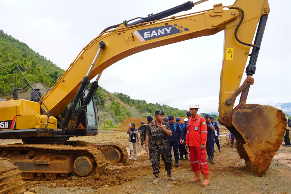 Dirjen PSDKP Segel Lima Lokasi Pemanfaatan Ruang Laut Ilegal di Malut dan Kepri