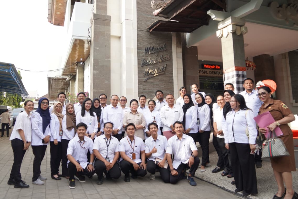 Kunjungan kerja Komisi IV DPR RI ke Balai Pengelolaan Sumber Daya Pesisir dan Laut (BPSPL) Denpasar, Bali (27/10).