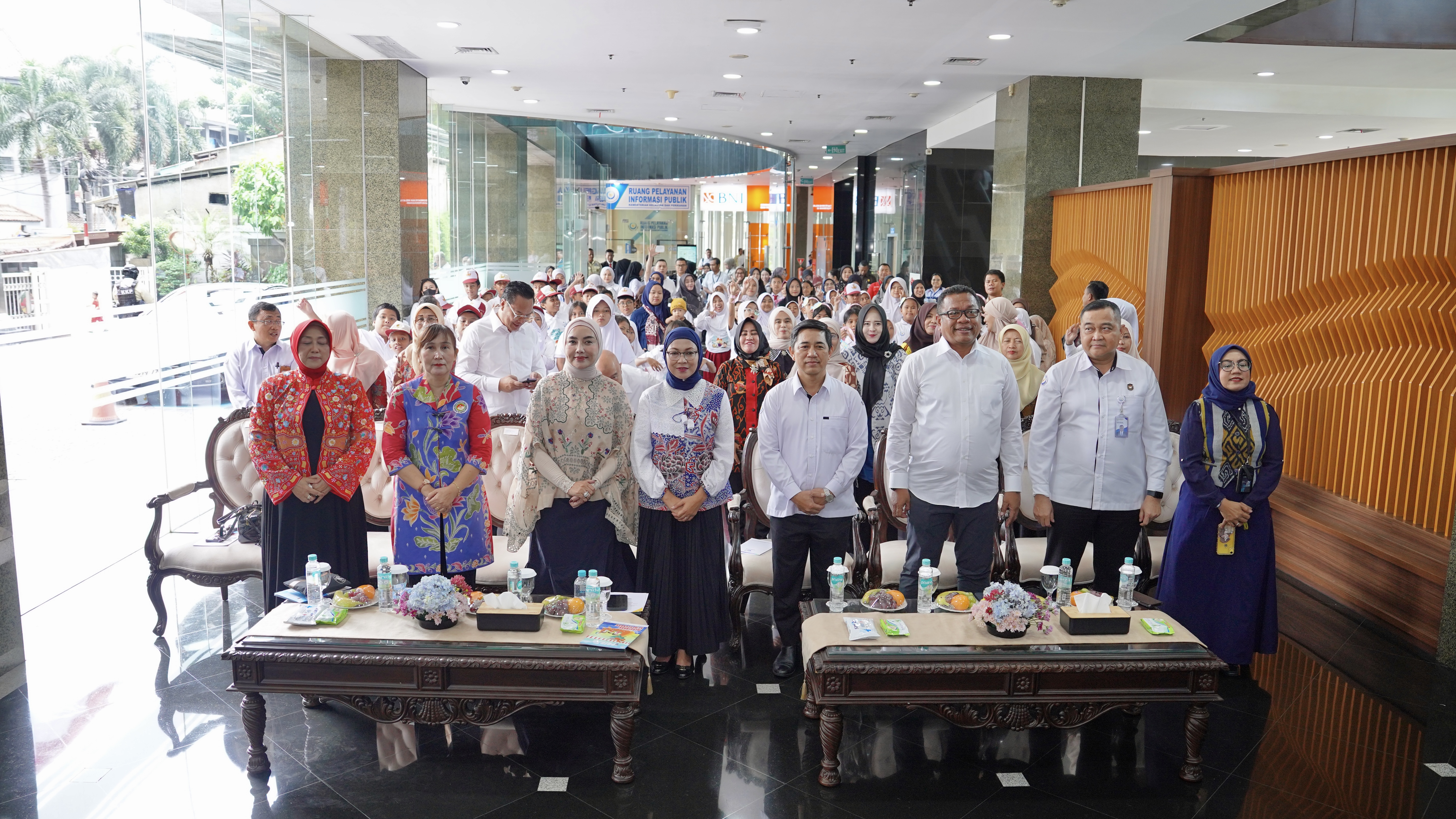 Pembukaan Bazar KKP Spesial Hari Ikan Nasional 2025