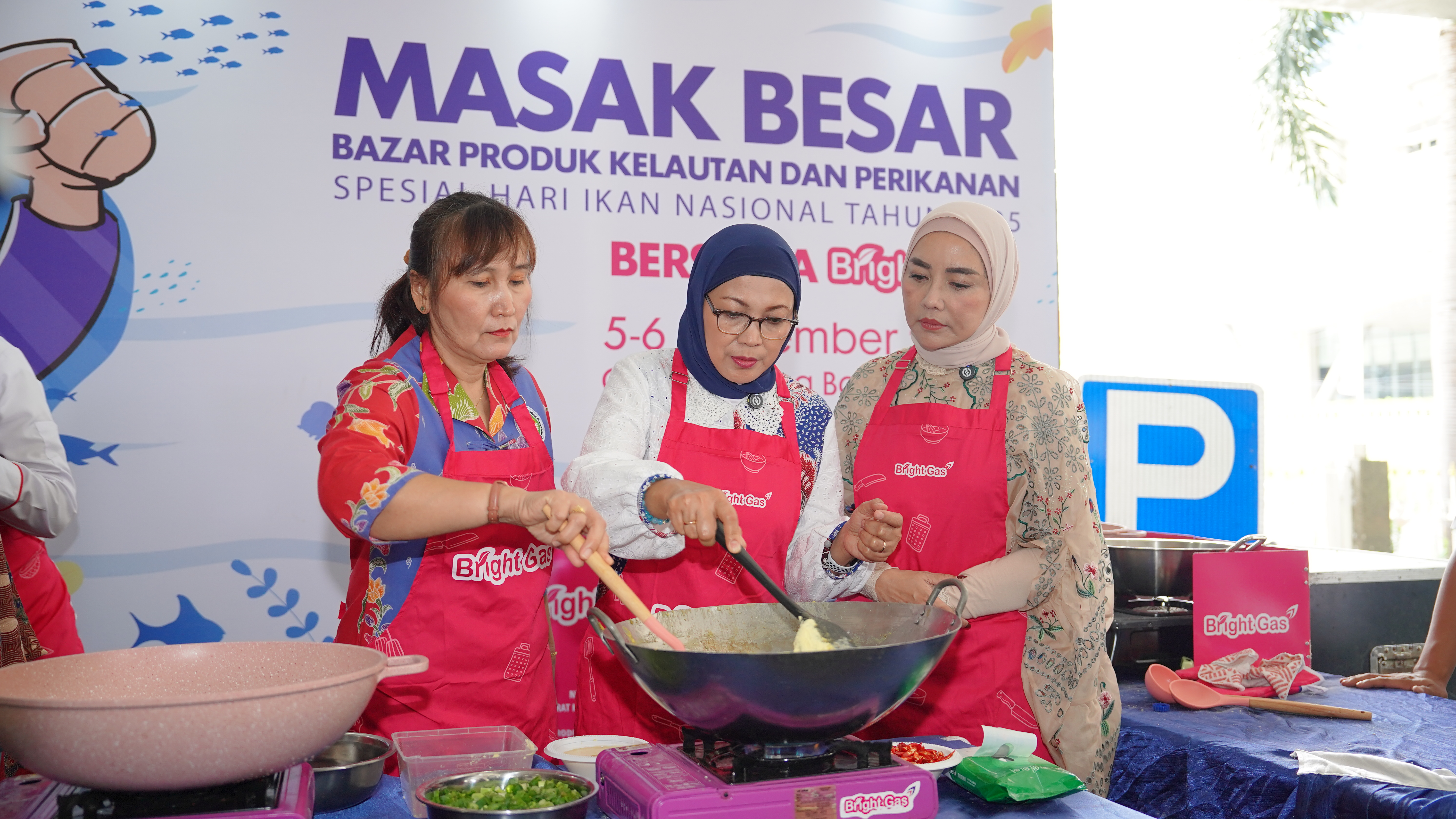 Pembukaan Bazar KKP Spesial Hari Ikan Nasional 2025