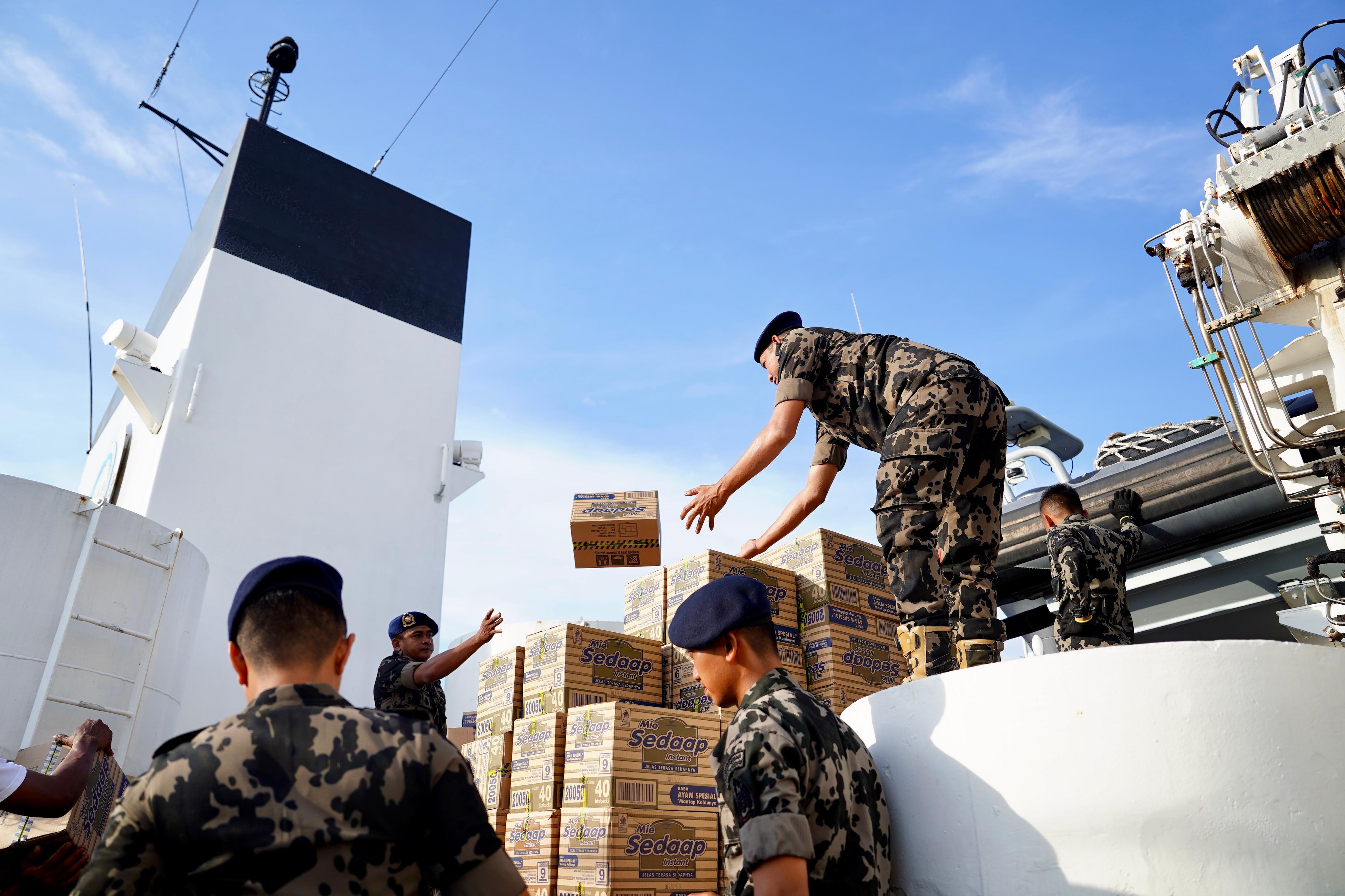 KKP Kembali Kirim Bantuan Kemanusian via Laut ke Lokasi Bencana Sumatra