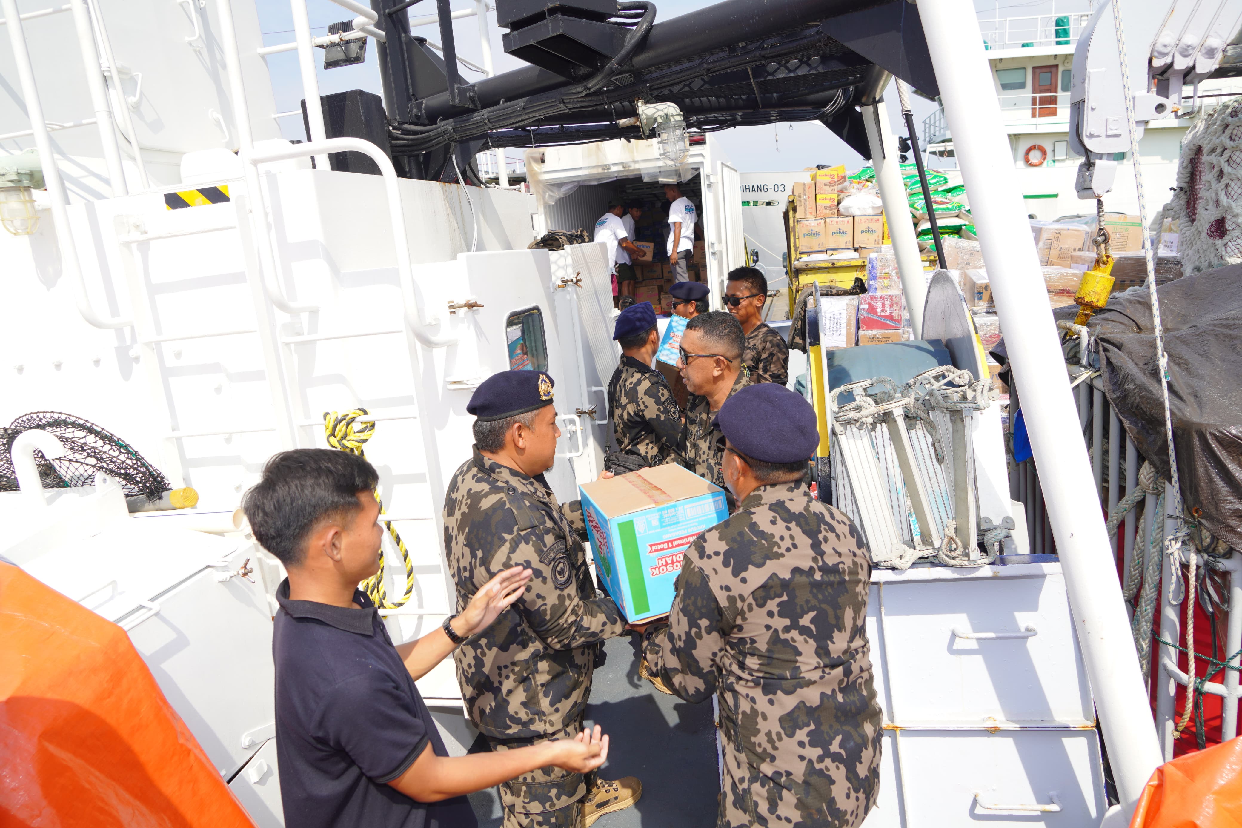 KKP Telah Kirim 159 ton Bantuan ke Lokasi Bencana Sumatra