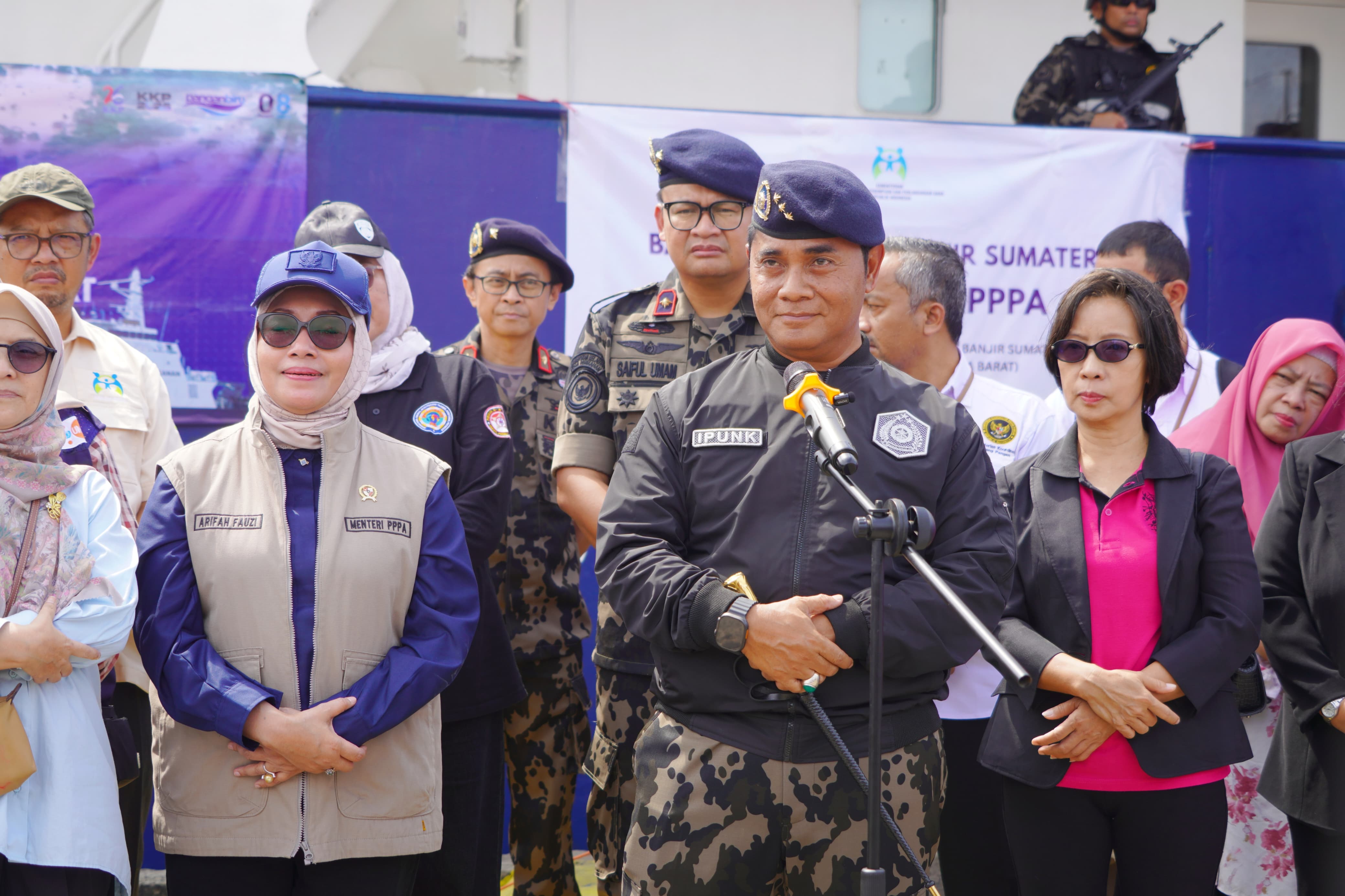 KKP Telah Kirim 159 ton Bantuan ke Lokasi Bencana Sumatra