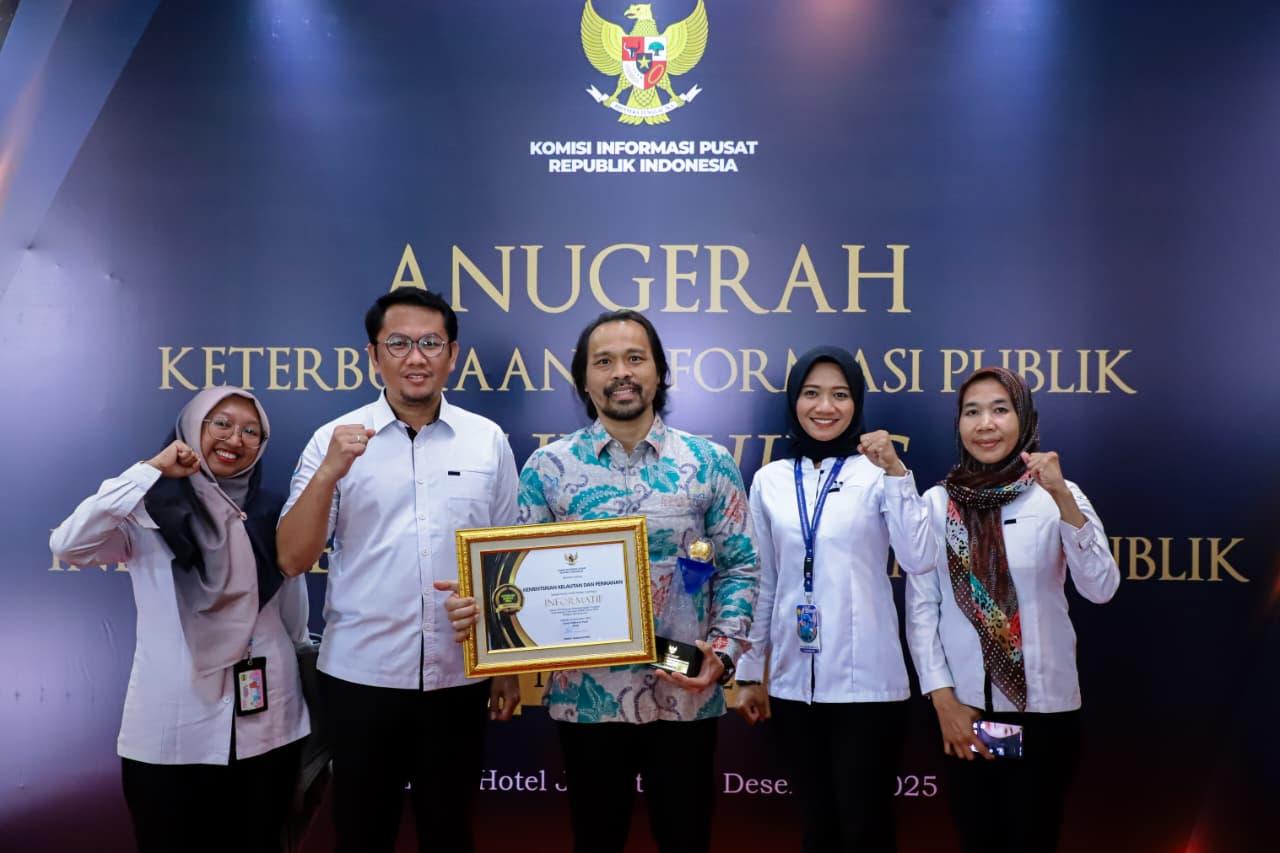 KKP Sukses Pertahankan Prestasi Informatif Ke-7 Kalinya pada Anugerah KIP 2025