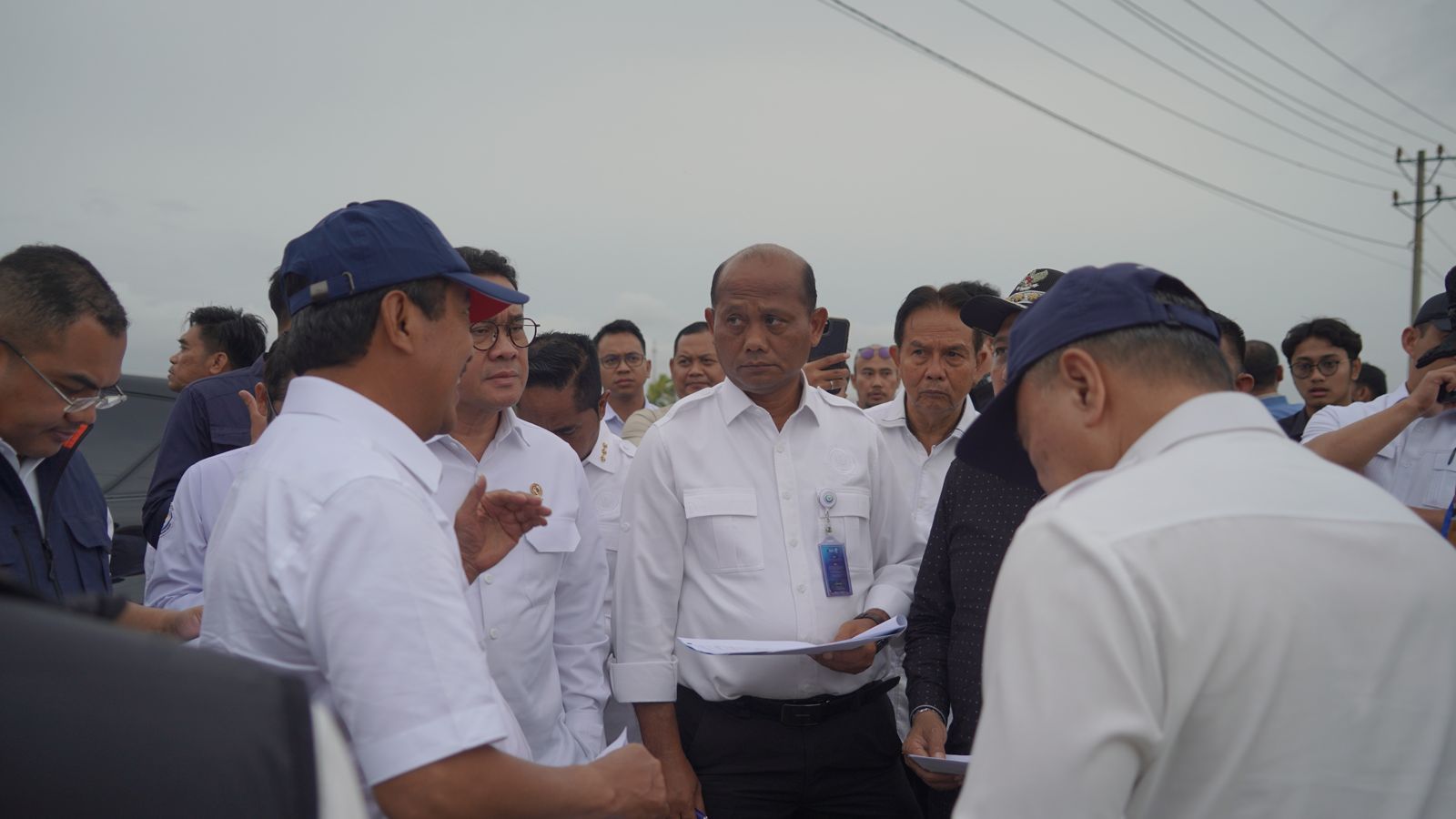 Kunjungan Kerja Dirjen PB Mendampingi MKP ke Lokasi Tambak Budi Daya Ikan Terdampak Bencana di Aceh