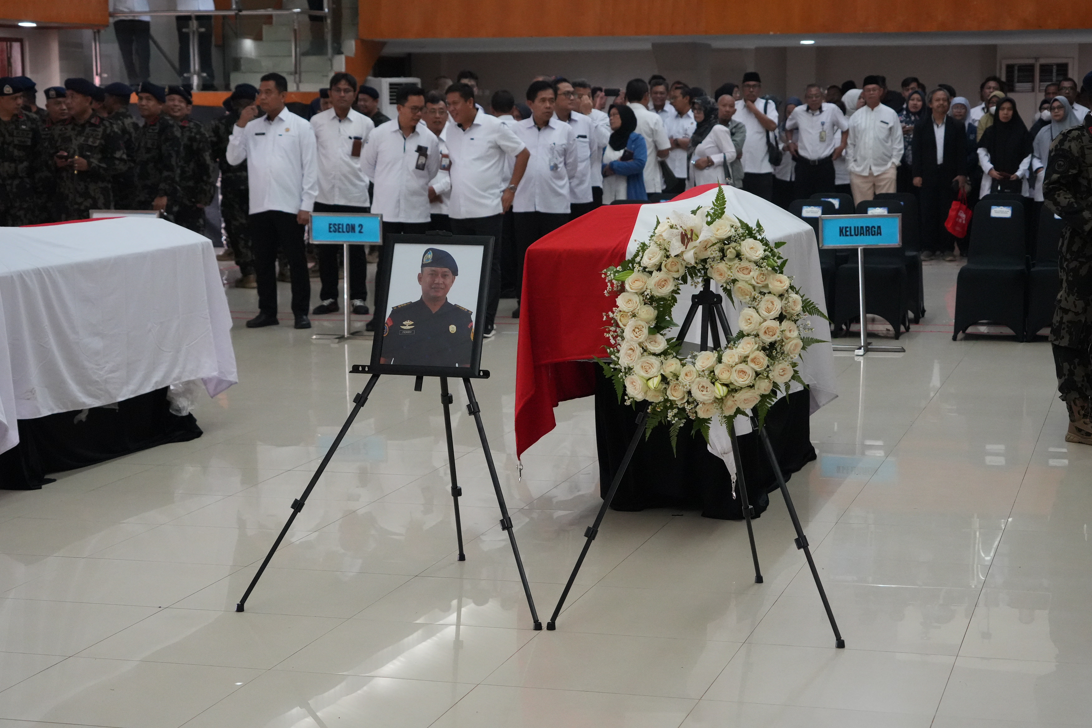 Upacara Persemayaman dan Pemberangkatan Jenazah Pegawai KKP yang Gugur pada Misi Pengawasan Laut dengan ATR 42 - 500