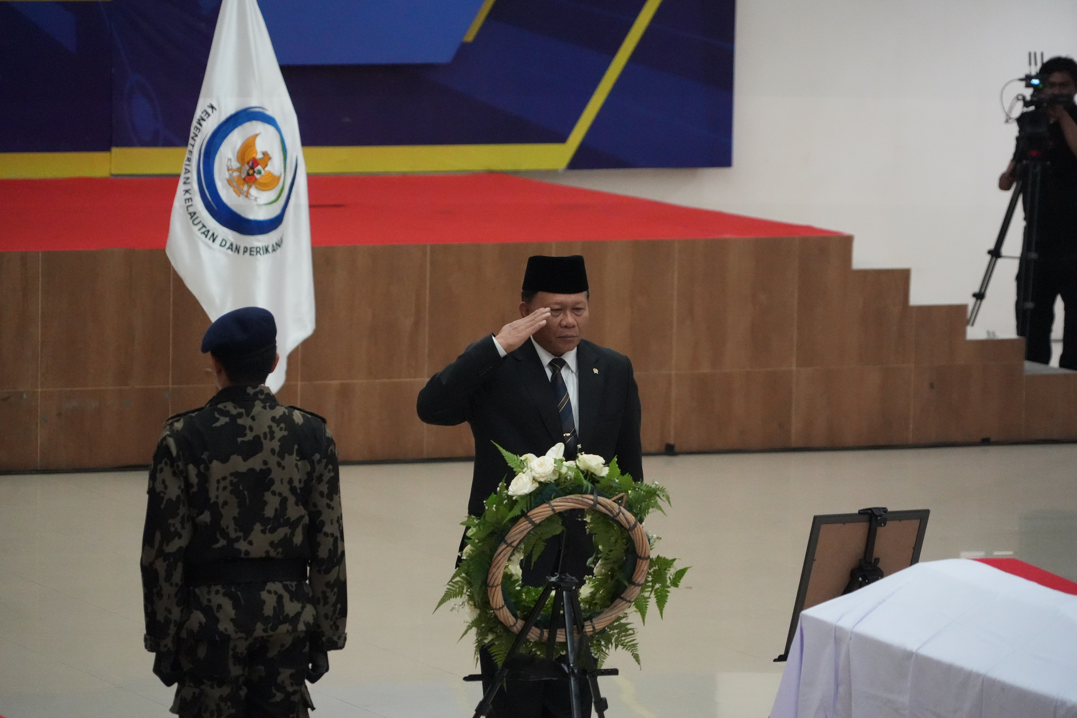 Upacara Persemayaman dan Pemberangkatan Jenazah Pegawai KKP yang Gugur pada Misi Pengawasan Laut dengan ATR 42 - 500