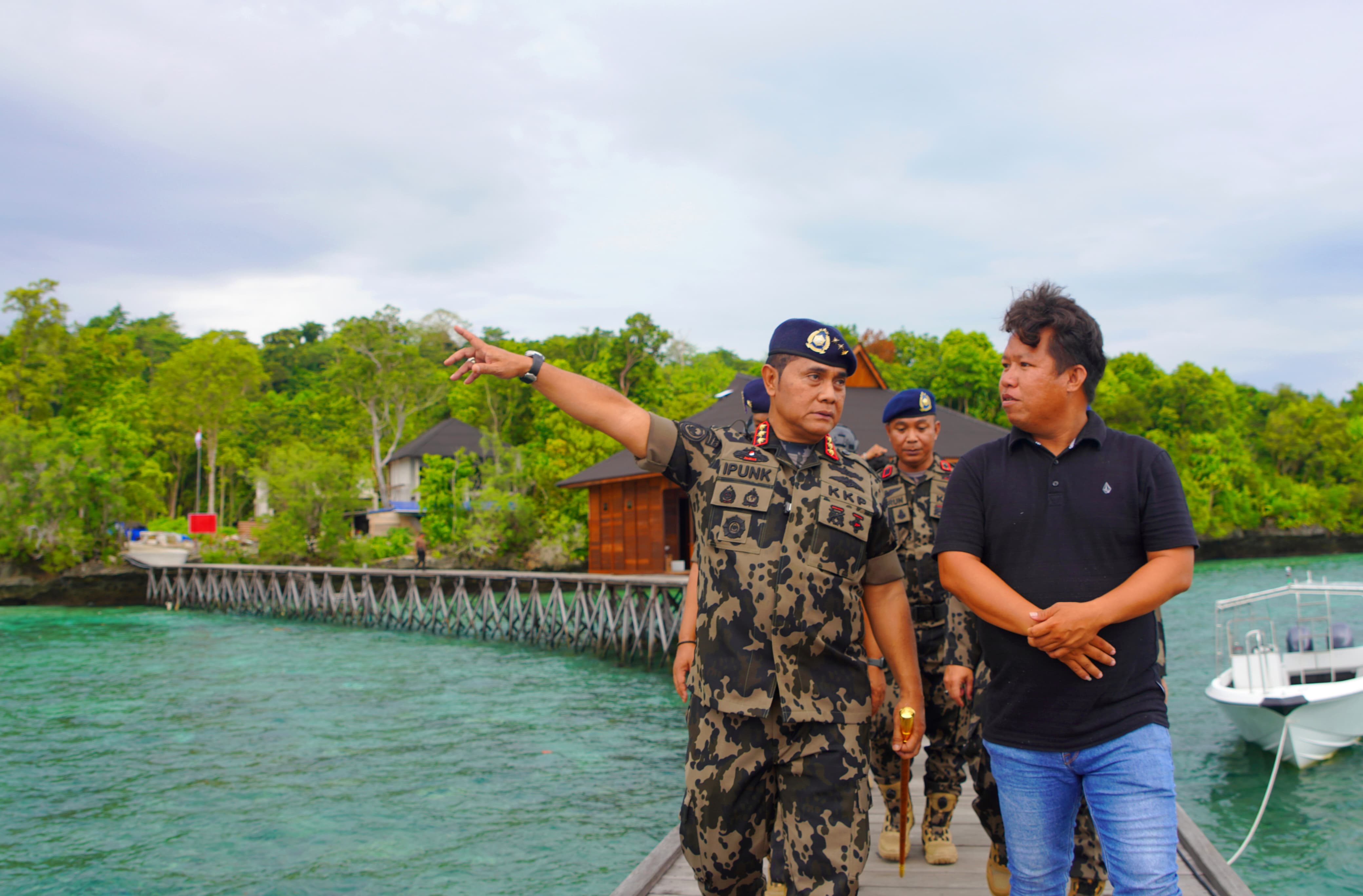 KKP Hentikan Sementara Operasional Resor Milik WNA di Pulau Maratua Kaltim