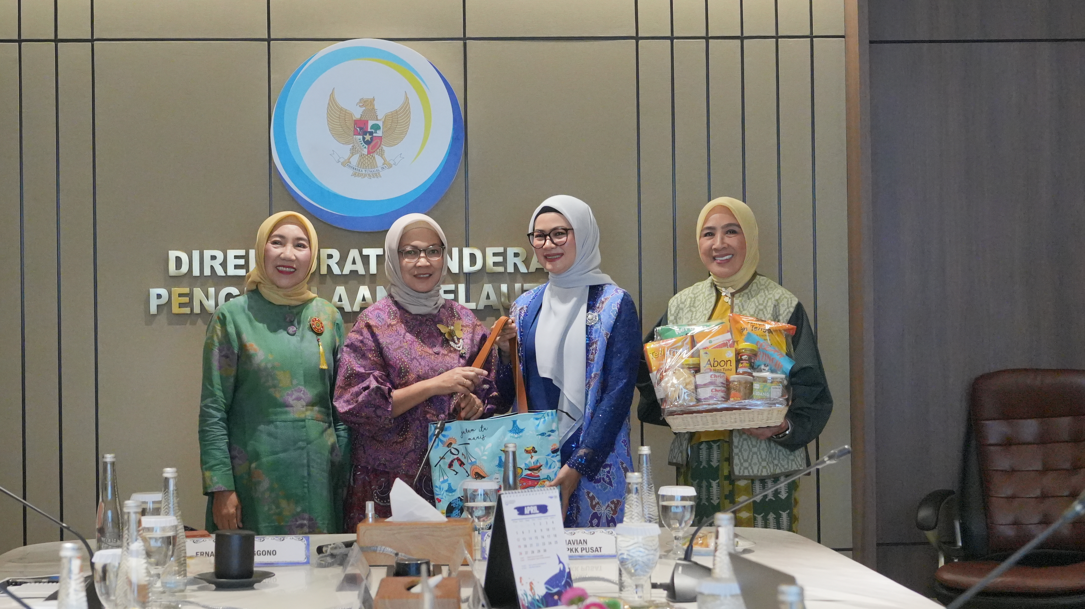 Audiensi Komunitas Wanita Selam Indonesia bersama Penggiat Wisata Selam Alor