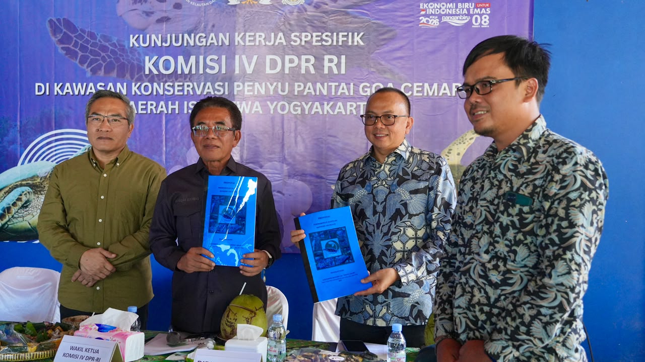 Kunjungan Kerja Spesifik Komisi IV DPR RI di Kawasan Konservasi Penyu Pantai Goa Cemara, D.I Yogyakarta