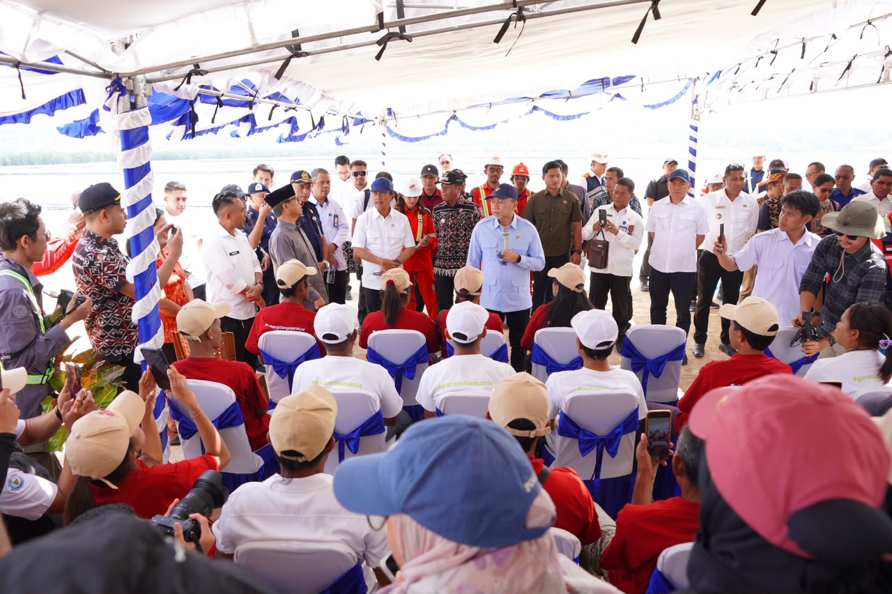 Menko Pangan Tinjau K-SIGN Rote Ndao, Percepat Swasembada Garam Nasional dan Dorong Ekonomi Masyarakat Pesisir
