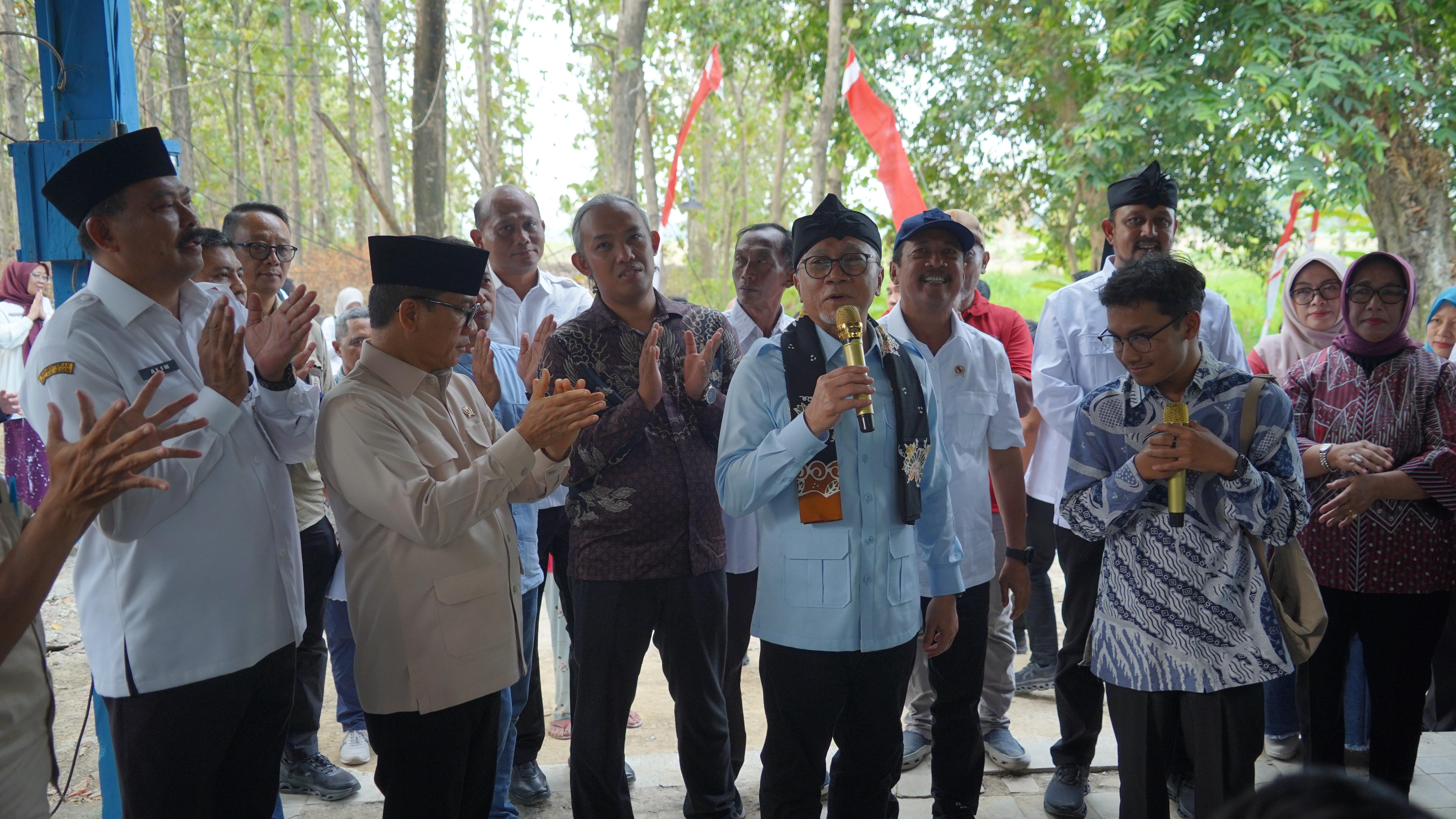 Kunjungan Kerja Menteri Koordinator Pangan bersama Menteri Kelautan dan Perikanan ke Lokasi Budidaya Ikan Tematik di Kabupaten Blora