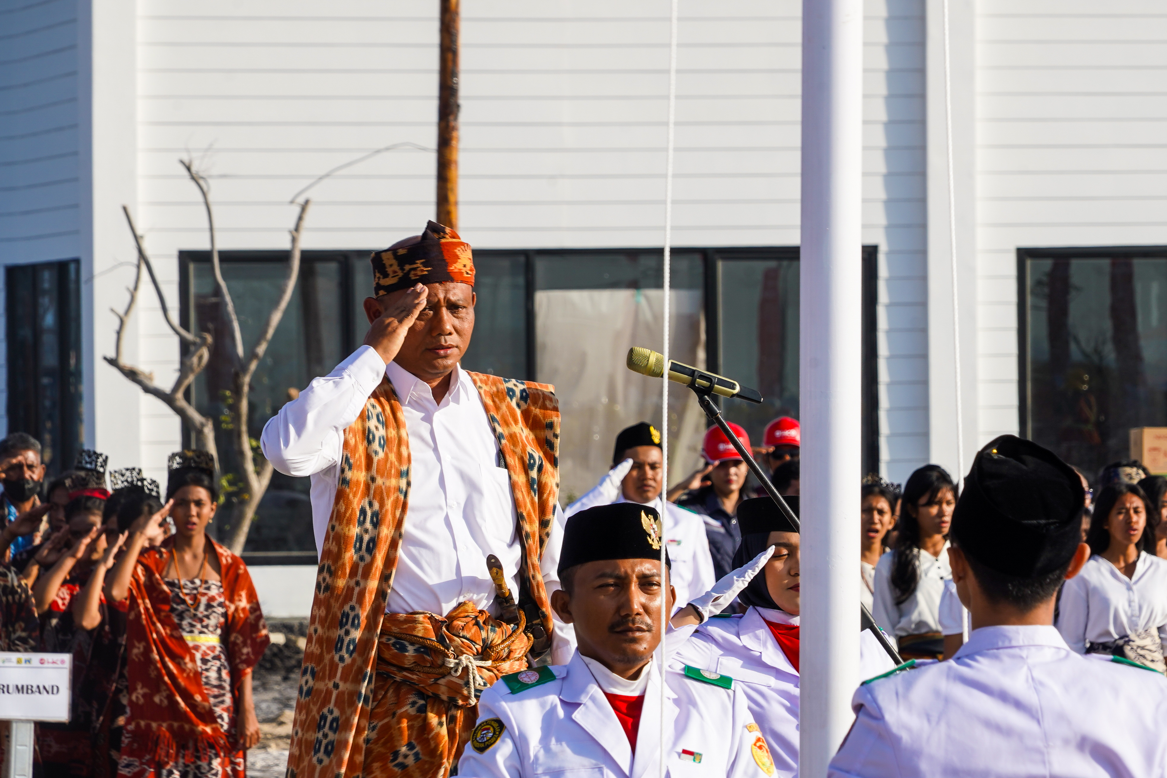 Upacara Peringatan HUT ke-81 Republik Indonesia di Tambak ISF Waingapu, Sumba Timur