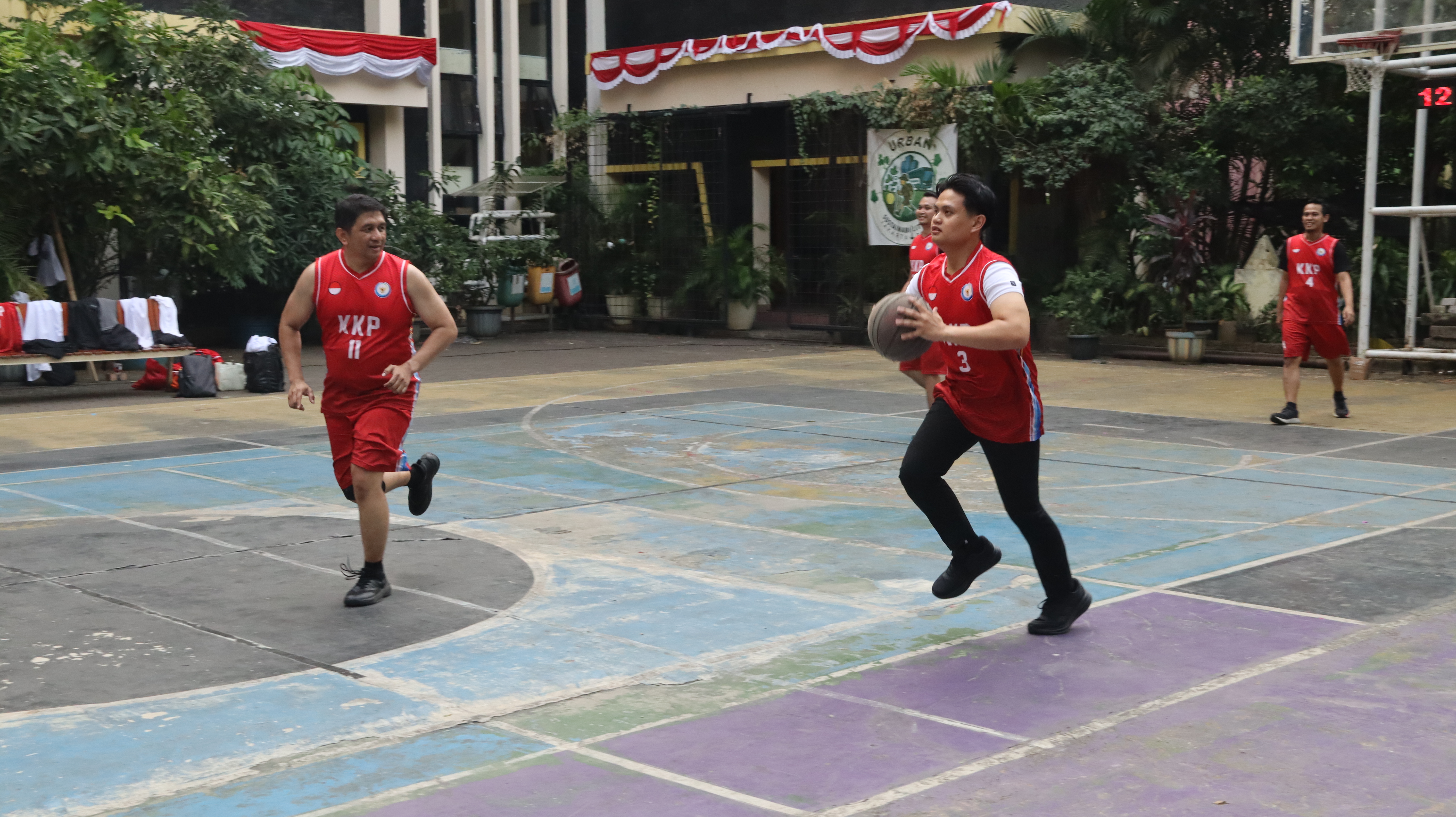 Lomba Bola Basket dalam rangka Peringatan HUT ke-81 Republik Indonesia