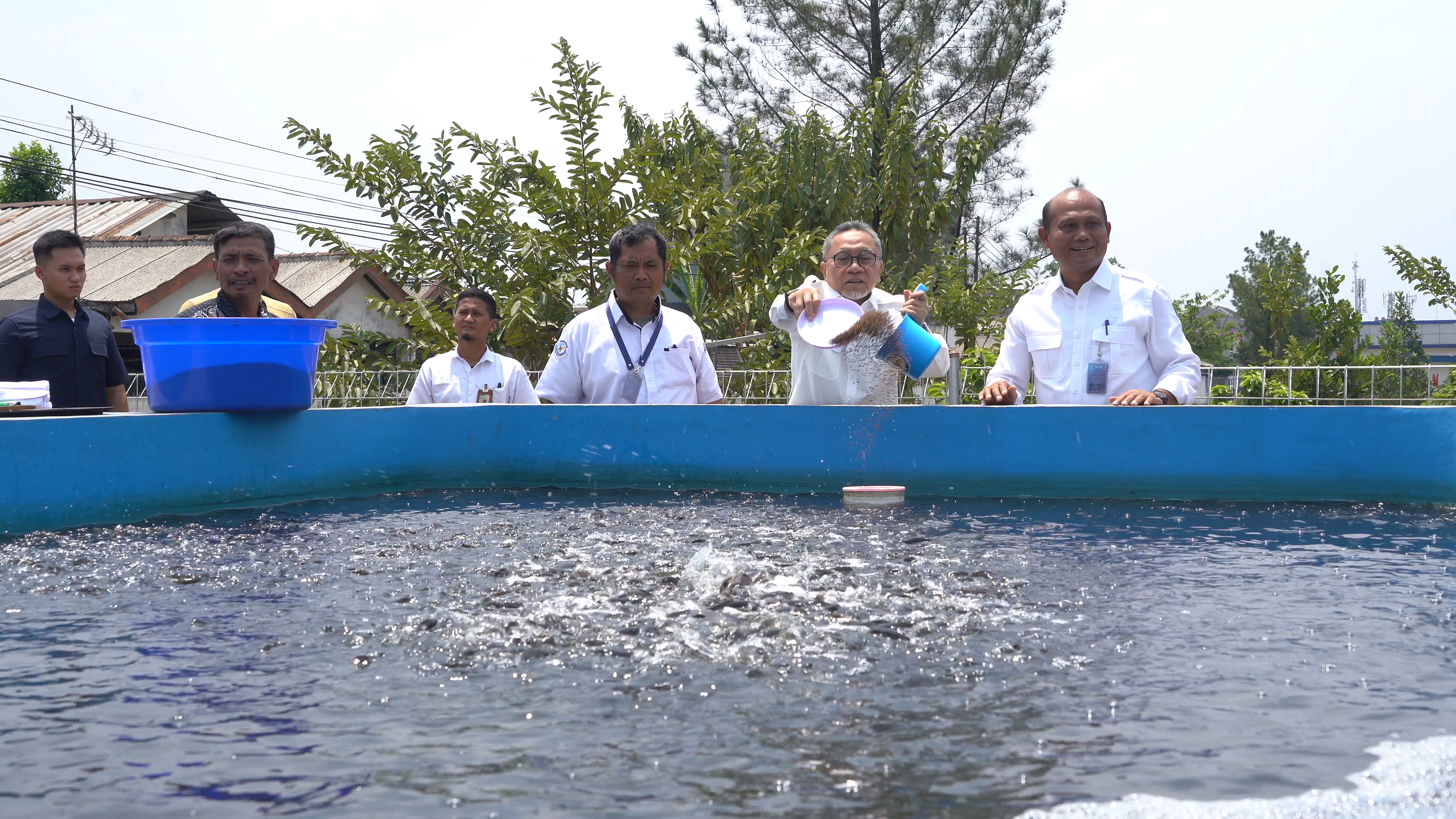 Kunjungan Kerja MKP dan Menko Pangan Meninjau Mockup Tematik Mini RAS di Depok
